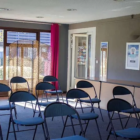 Hotel Kyriad Tarbes 2*