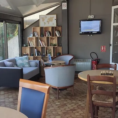 Hotel Kyriad Tarbes 2*