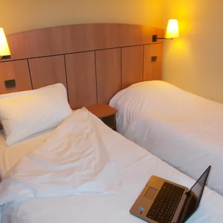 Kyriad Tarbes Hotel
