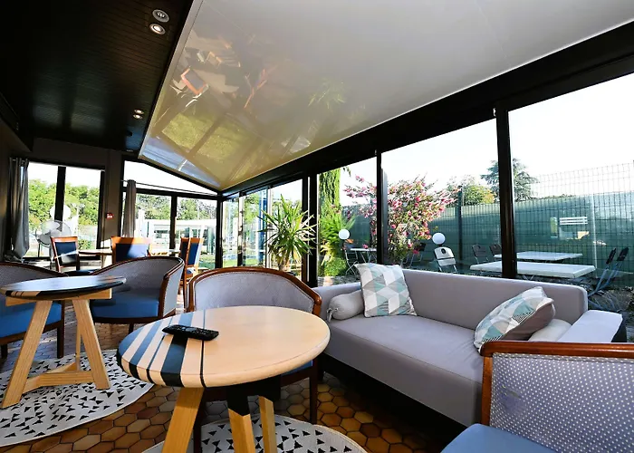 Kyriad Tarbes Hotel Odos