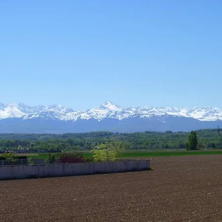 Kyriad Tarbes ホテル Odos