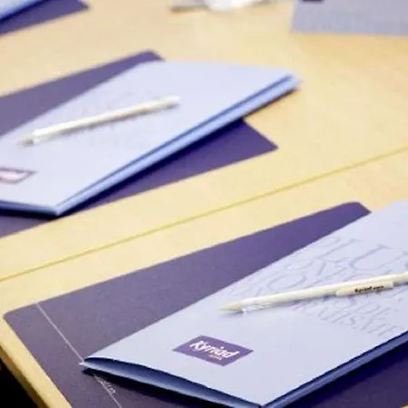 Отель Kyriad Tarbes