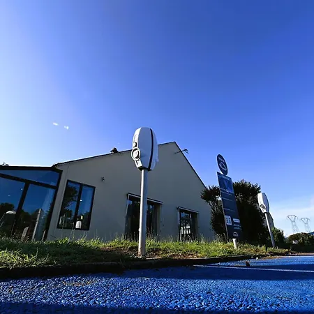 Kyriad Tarbes Otel 2*