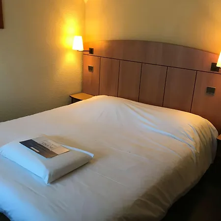 Kyriad Tarbes