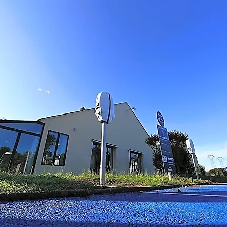 Hotell Kyriad Tarbes