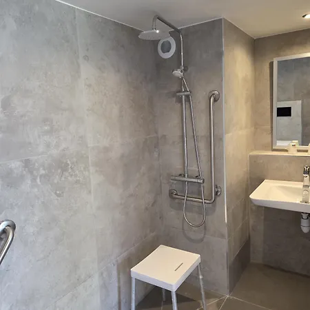 Kyriad Tarbes Odos